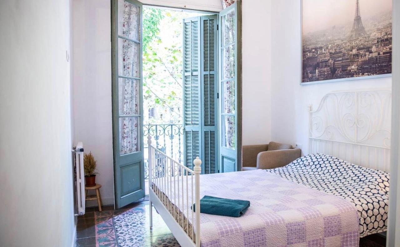 Eixample Apartments - Pova Barcelona Luaran gambar