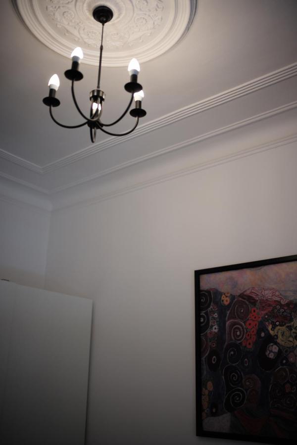 Eixample Apartments - Pova Barcelona Luaran gambar