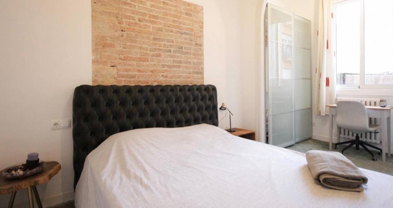 Eixample Apartments - Pova Barcelona Luaran gambar