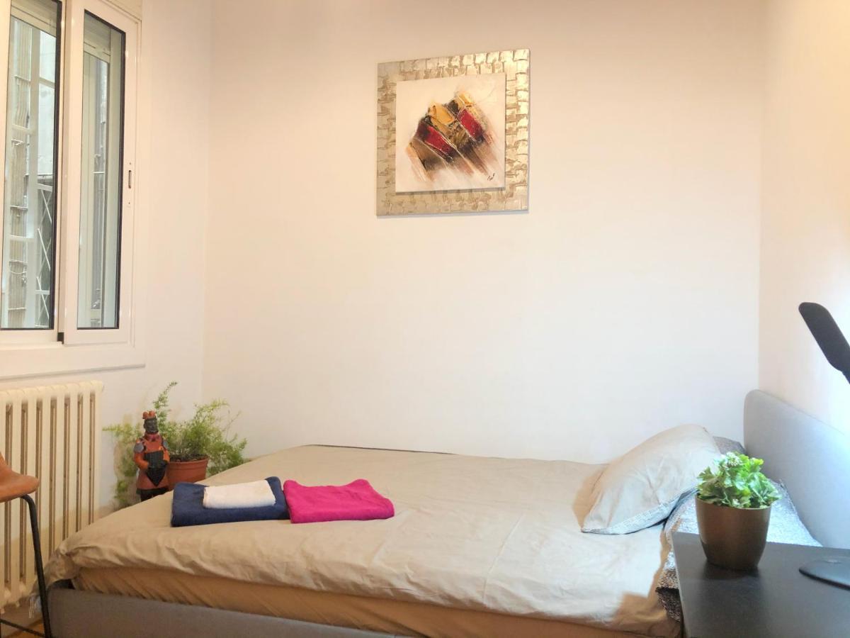 Eixample Apartments - Pova Barcelona Luaran gambar